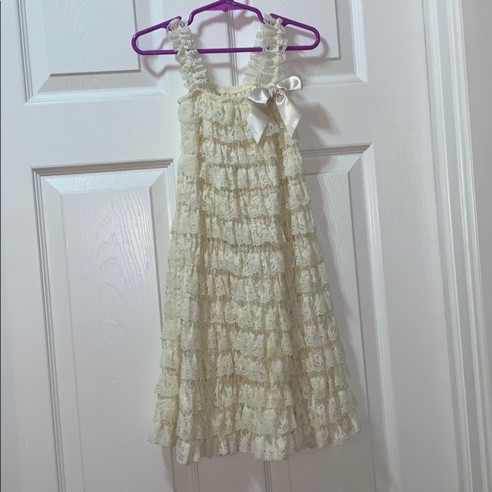 ⭐️YOUTH⭐️ Girls Ruffled Lace Dress